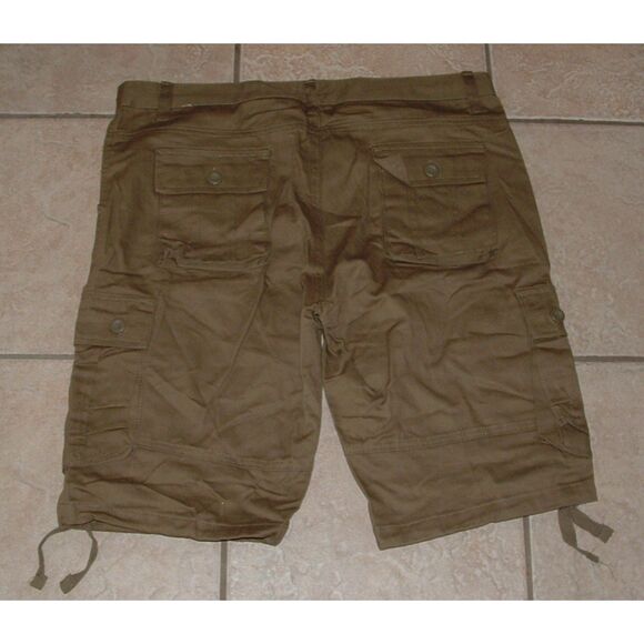 NEW NWOT Mens Sz 38 Casual Wear Dark Olive Green Cotton Cargo Bermuda Shorts - Picture 3 of 5